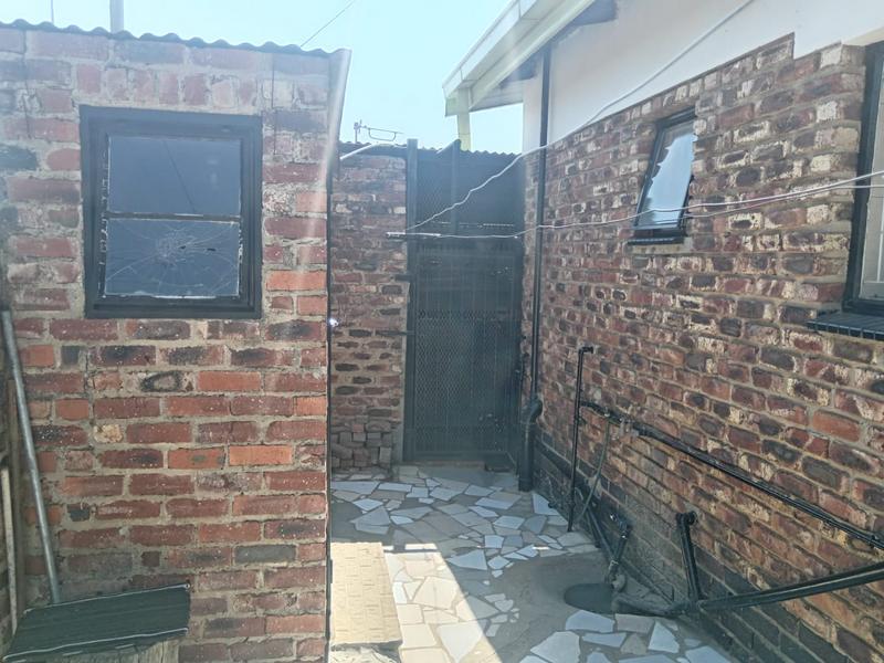 4 Bedroom Property for Sale in Kroonstad Free State